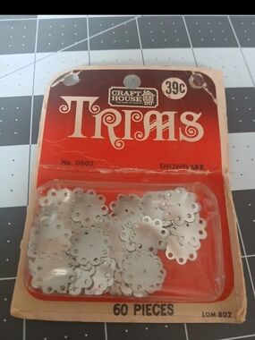 Crafthouse Silver Snowflake Trims Pack - 60 Pieces